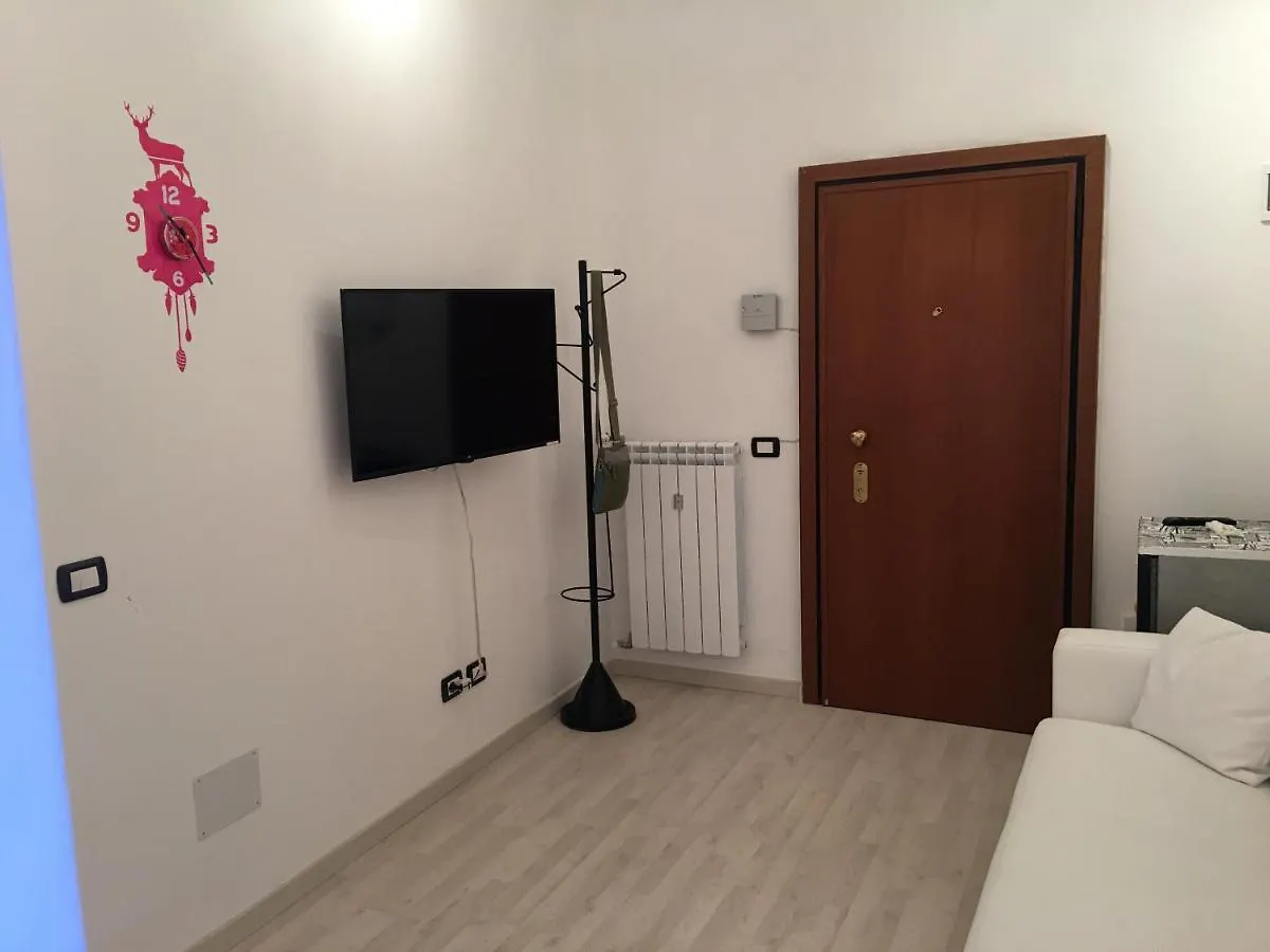 Armando'S Apartment 밀라노 0*,  이탈리아